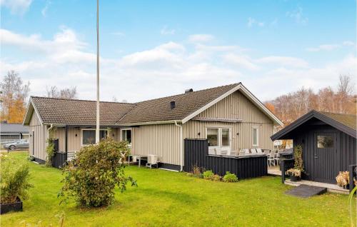 Cozy Home In Mellbystrand With Kitchen